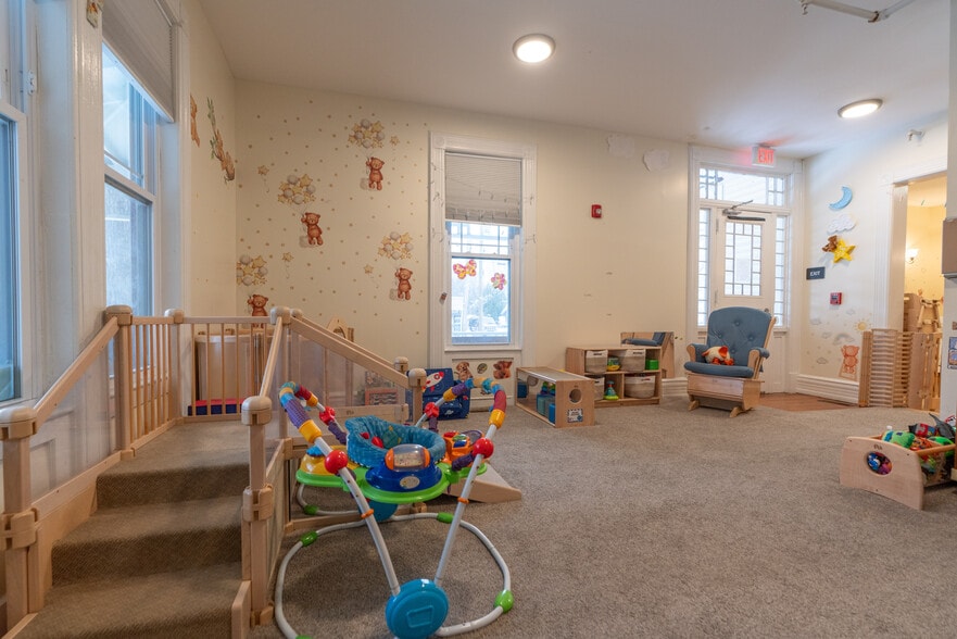 More Photos Of 12 Church Ave, Ballston Spa Daycare Center For Lease