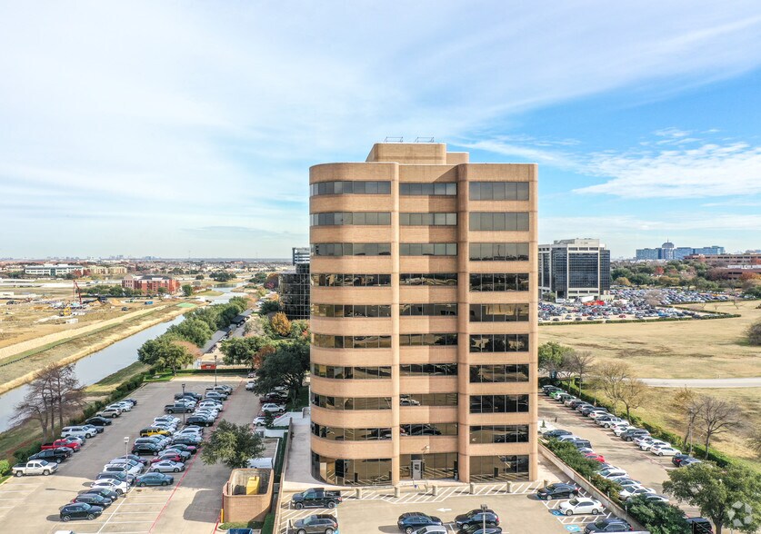 More Photos Of 1431 Greenway Dr, Irving Office For Lease