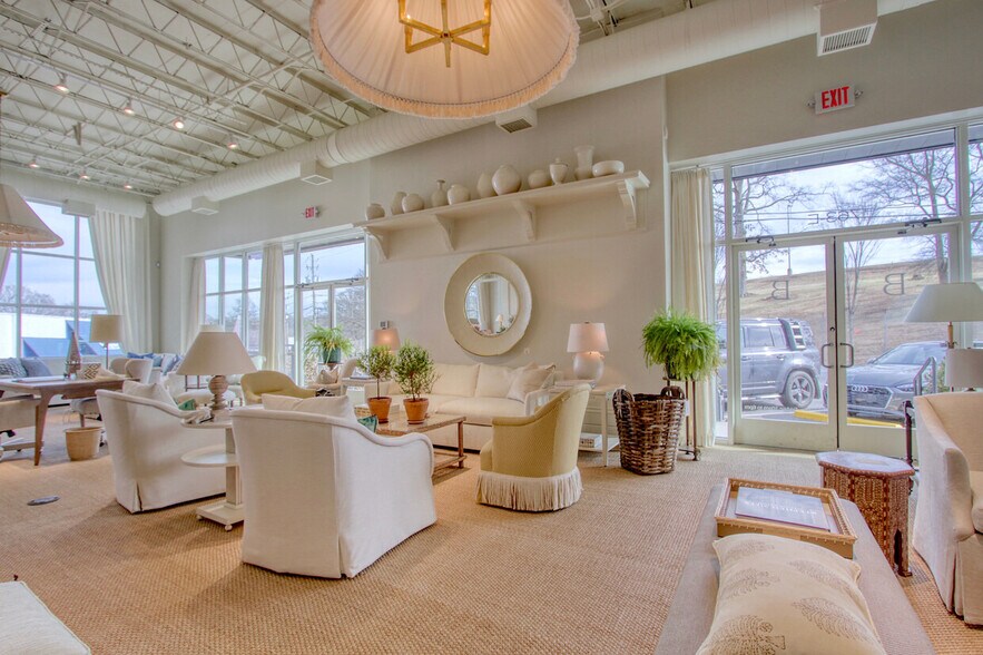 More Photos Of 1465 Howell Mill Rd NW, Atlanta General Retail For Lease
