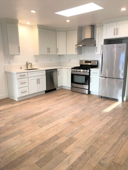 More Photos Of 6157 Mesa Ave, Los Angeles Specialty For Sale