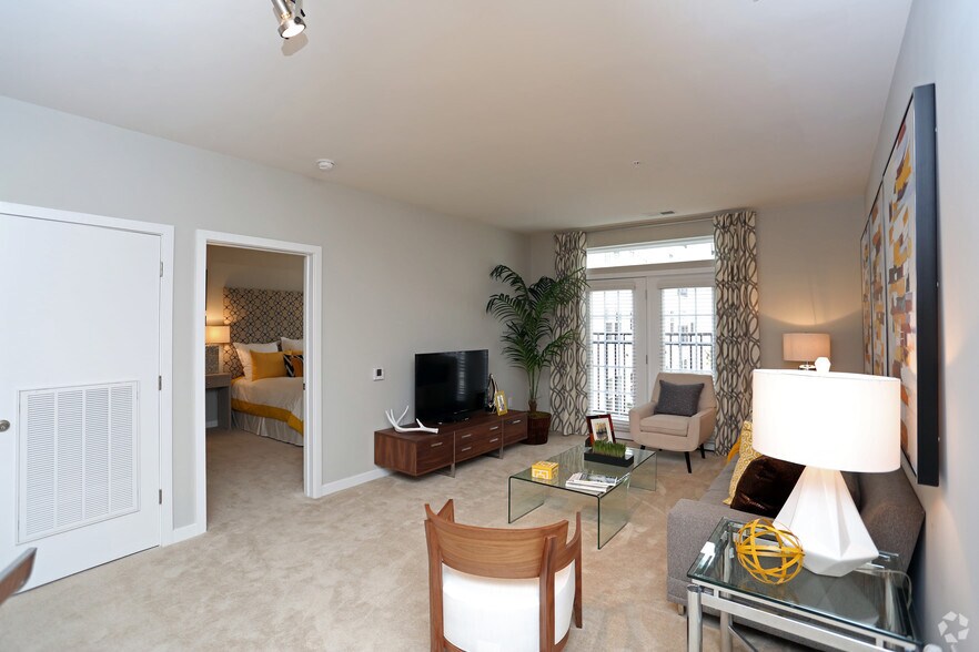 More Photos Of 101 N Wolfe St, Baltimore Apartments For Lease