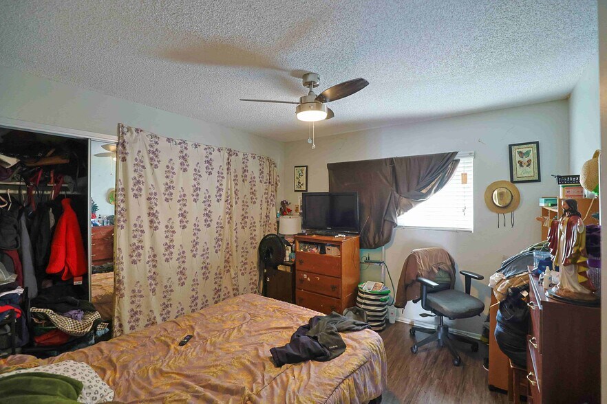 More Photos Of 2202-2208 Michigan Ave, Los Angeles Apartments For Sale