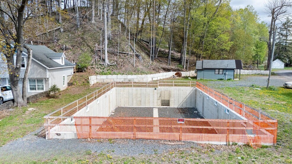 More Photos Of 5364 Sr 23, Windham Flex For Sale