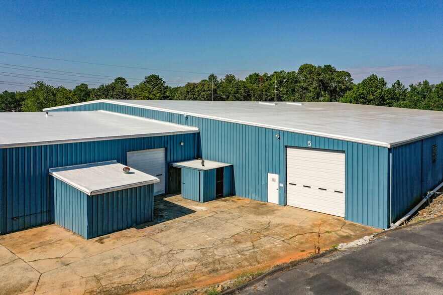 More Photos Of 144 Industrial Dr, Forest City Warehouse For Lease