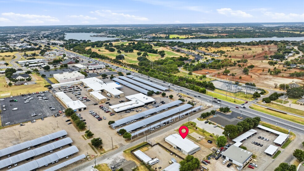 More Photos Of 207 Eastridge Rd, Granbury General Retail For Sale