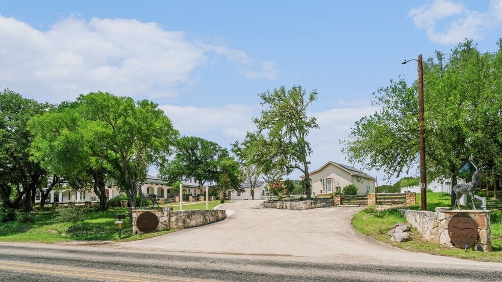 More Photos Of 1100 Hwy 39, Ingram Specialty For Sale