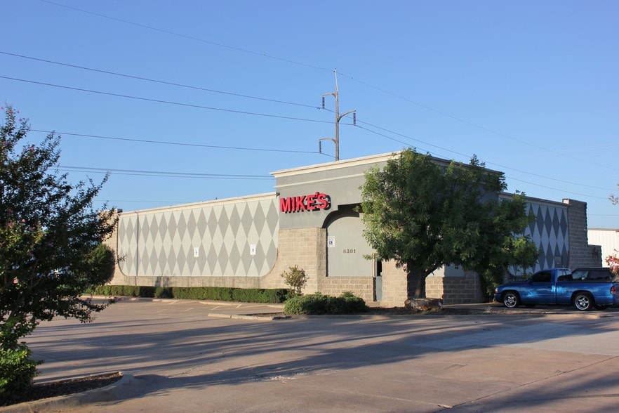 More Photos Of 8301 Glade Ave, Oklahoma City Restaurant For Lease