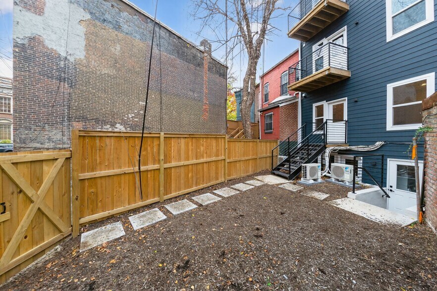 More Photos Of 709 Massachusetts Ave NE, Washington Apartments For Lease