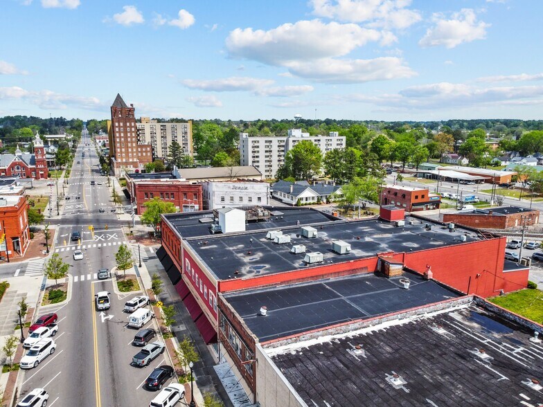 More Photos Of 327 N Queen St, Kinston Office For Sale
