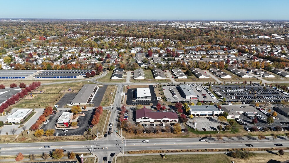 More Photos Of 2108 IFCU Way, Lafayette Storefront For Lease