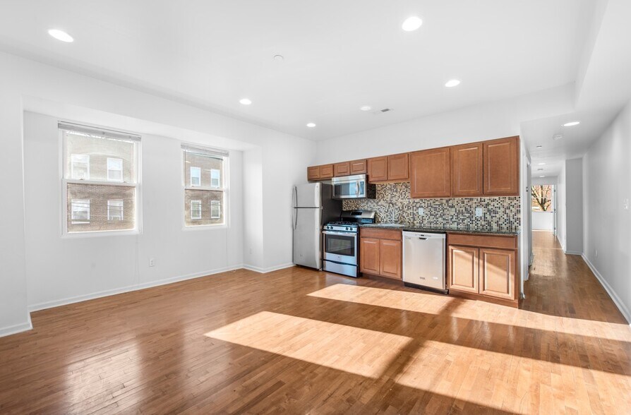 More Photos Of 601 N 39th St, Philadelphia Storefront Retail Residential For Sale