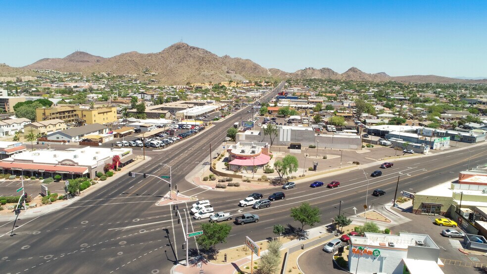More Photos Of 9111 N 7th St, Phoenix Freestanding For Sale
