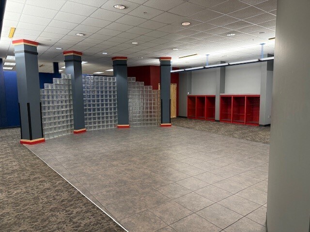 More Photos Of 1720 E Primrose St, Springfield Office For Lease