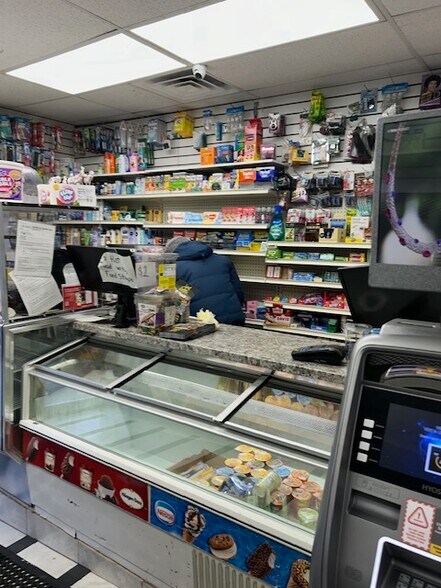 More Photos Of 339 E 115th St, New York Storefront Retail Residential For Lease