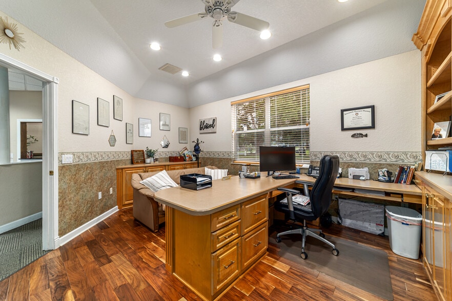 More Photos Of 434 SW 14 St, Ocala Office Residential For Sale