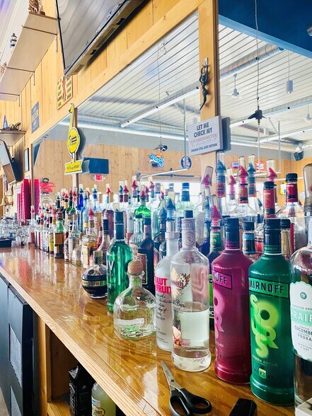 More Photos Of 5051 Albees, Lewellen Hospitality For Sale