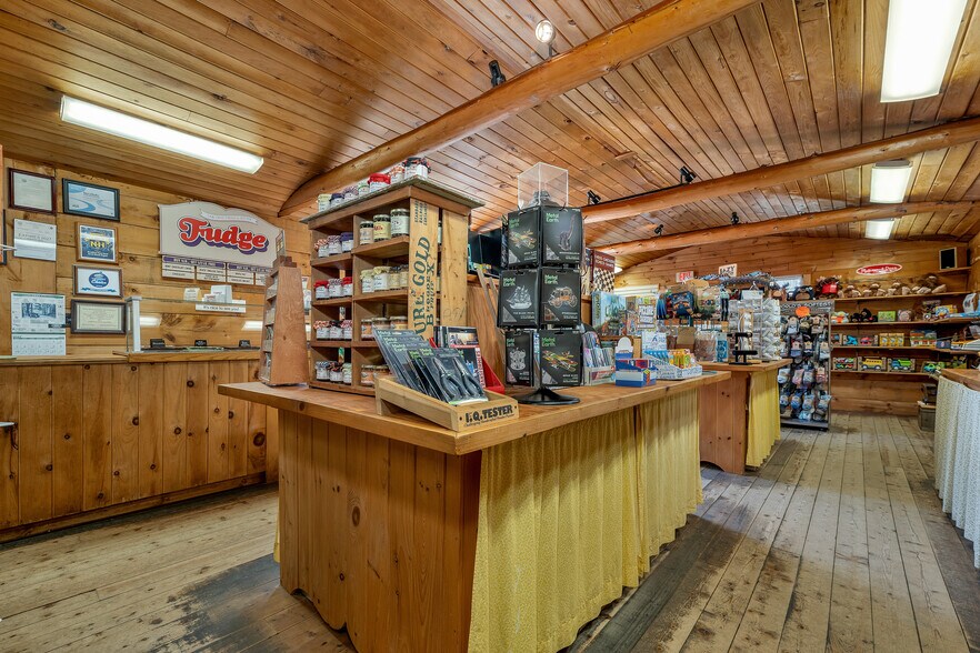 More Photos Of 1955 Presidential Hwy, Jefferson Restaurant For Sale