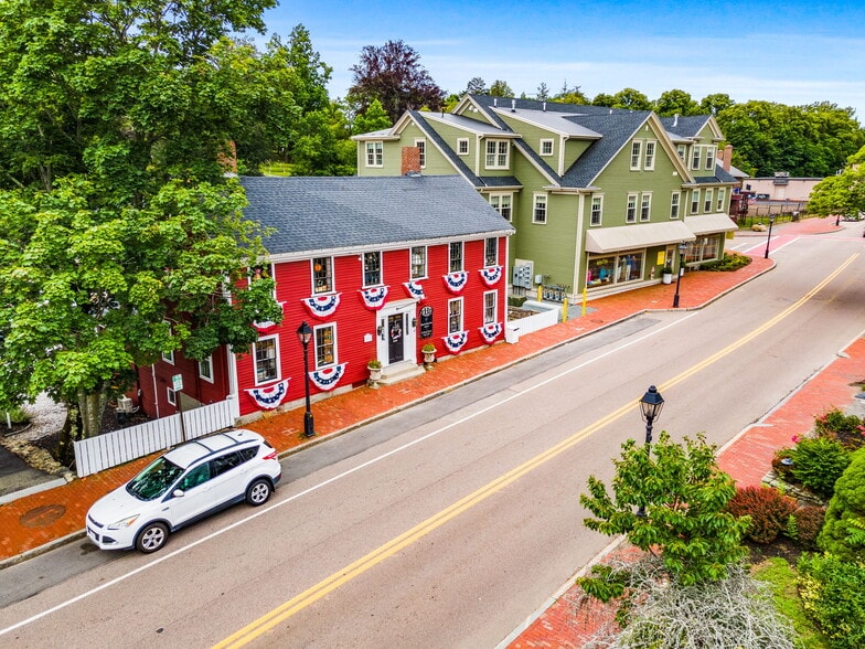 More Photos Of 44 North St, Hingham Storefront For Lease