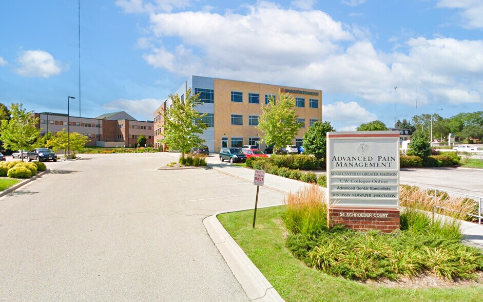 More Photos Of 34 Schroeder Ct, Madison Office For Lease