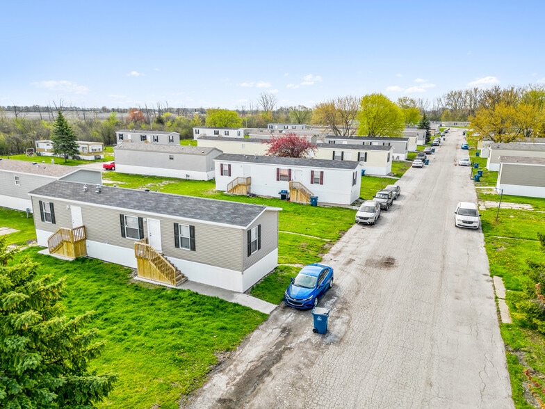 More Photos Of 765 S River Rd, Bay City Manufactured Housing Mobile Home Park For Sale