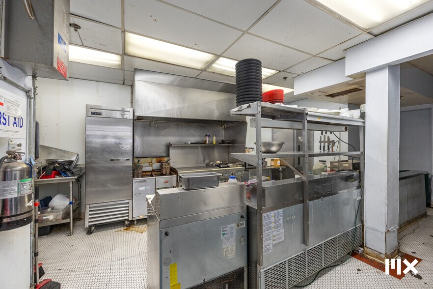 More Photos Of 139 Pearl St NW, Grand Rapids Multifamily For Sale