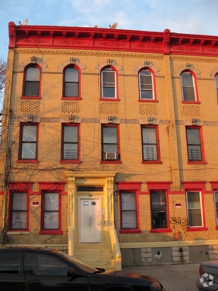 Primary Photo Of 17-19 Hill St, Brooklyn Apartments For Sale