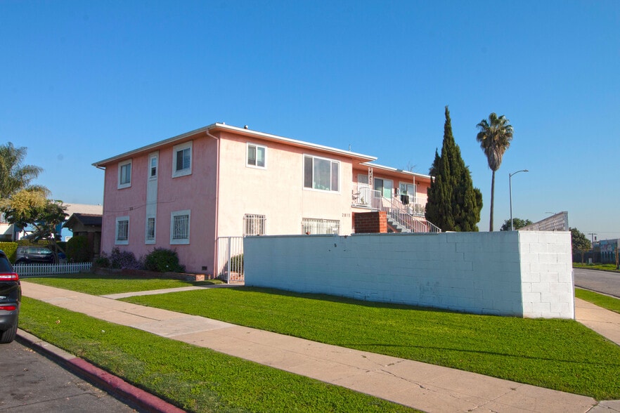 More Photos Of 2815 Hyde Park Blvd, Los Angeles Apartments For Sale
