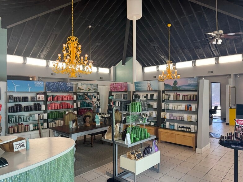 More Photos Of 940 Clearwater Largo Rd N, Largo Storefront Retail Office For Sale