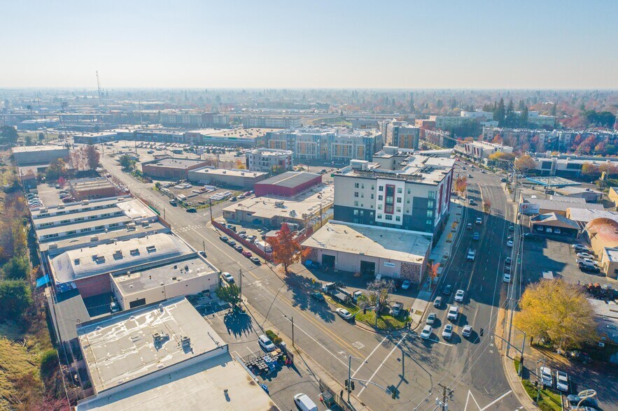 More Photos Of 6500 Elvas Ave, Sacramento Warehouse For Lease