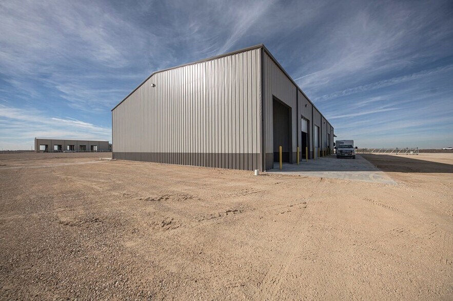More Photos Of 14661 W I-20, Odessa Warehouse For Lease