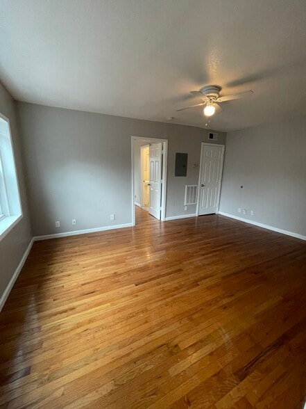 More Photos Of 3401-3403 Central St, Kansas City Apartments For Sale