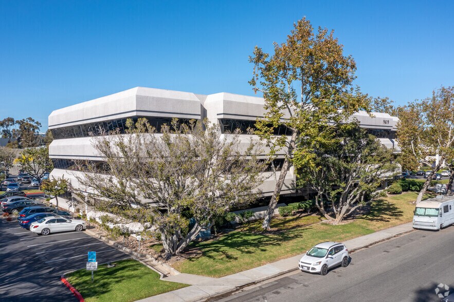 More Photos Of 9619 Chesapeake Dr, San Diego Coworking Space