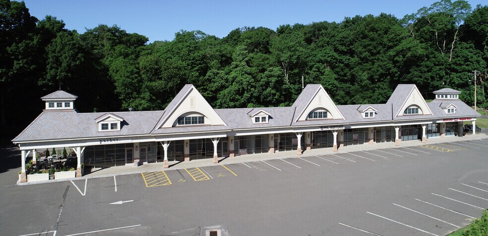 More Photos Of 921 White Plains Rd, Trumbull Storefront Retail Office For Lease