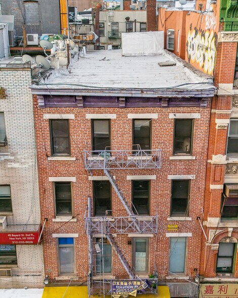 More Photos Of 47 Bayard St, New York Storefront Retail Residential For Sale