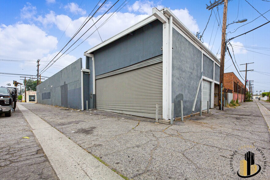 More Photos Of 5557 Cahuenga Blvd, North Hollywood General Retail For Sale