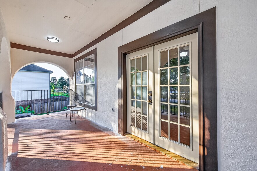 More Photos Of 21832 Rayford Rd, Humble Office For Sale