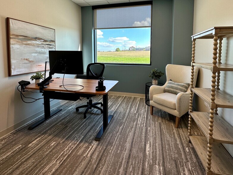 More Photos Of 4324 Mapleshade Ln, Plano Coworking Space