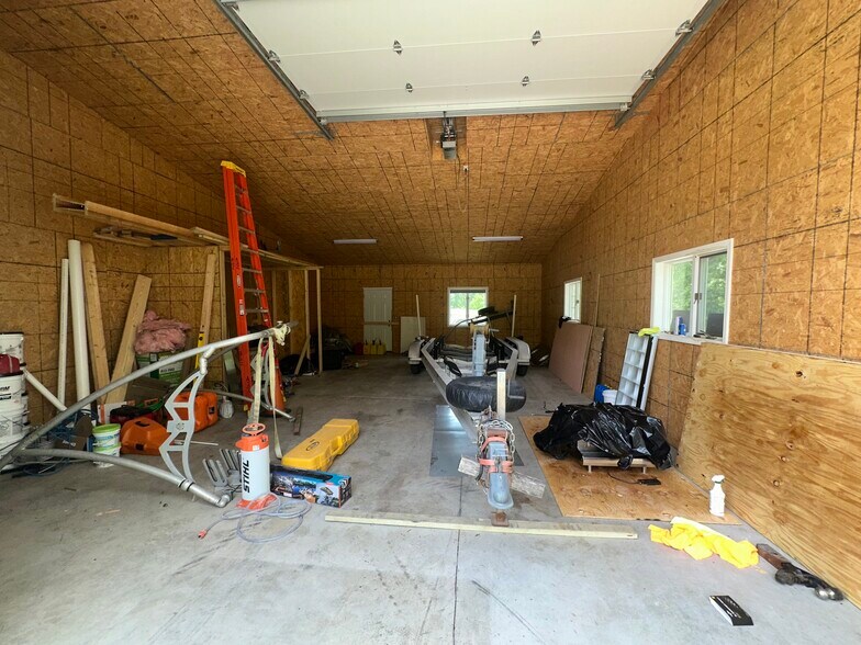 More Photos Of 429 Fairchance Rd., Morgantown Warehouse For Lease