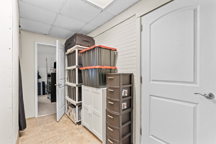 More Photos Of 1887 Mayport Rd, Atlantic Beach Freestanding For Sale