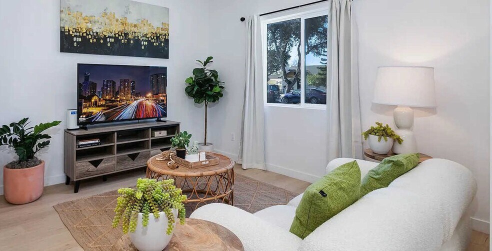 More Photos Of 278 N 11th Ave, Upland Multifamily For Sale