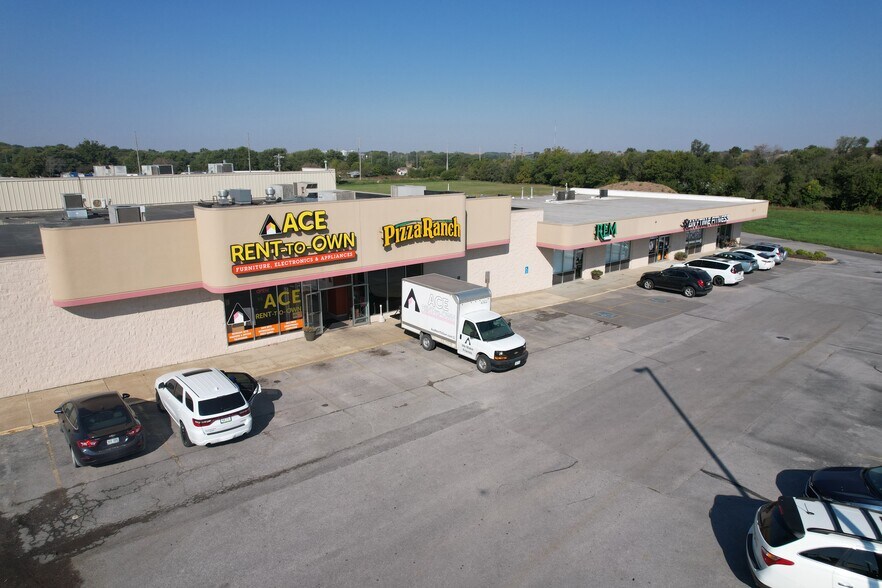 More Photos Of 1600-1628 E 7th St, Atlantic Unknown For Lease