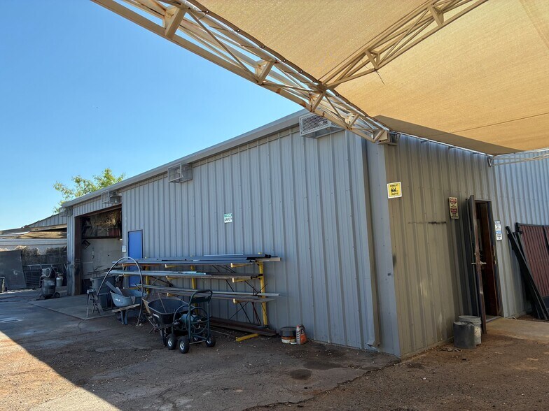 More Photos Of 5541 N 59th Ave, Glendale Service For Sale
