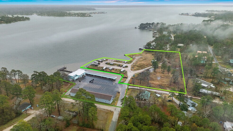 Primary Photo Of 371 Navaho Trl, Onalaska Trailer Camper Park For Sale