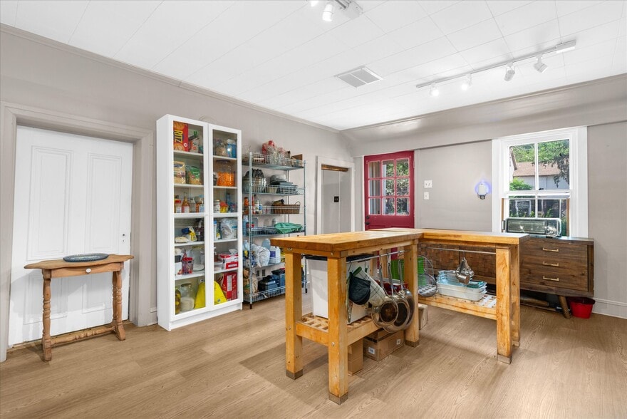 More Photos Of 5358 York Rd, Doylestown Hospitality For Sale