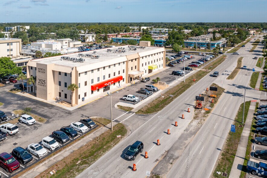 More Photos Of 2525 Harbor Blvd, Port Charlotte Medical For Lease