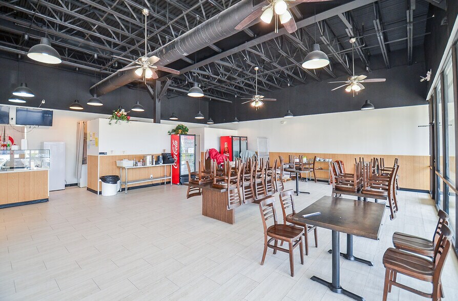 More Photos Of 4899 Highway 6, Missouri City Unknown For Lease