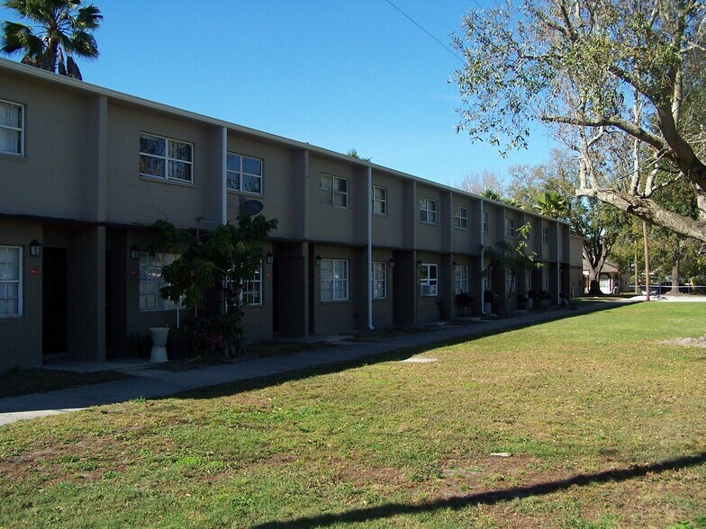 1601 E Alabama St, Plant City, FL 33563 Apartments For