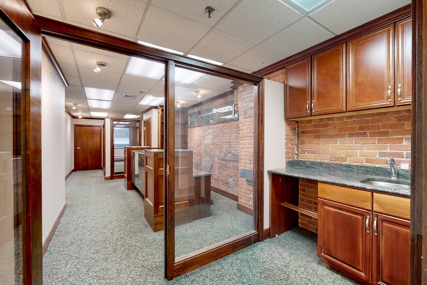 More Photos Of 200 Lincoln St, Boston Loft Creative Space For Sale