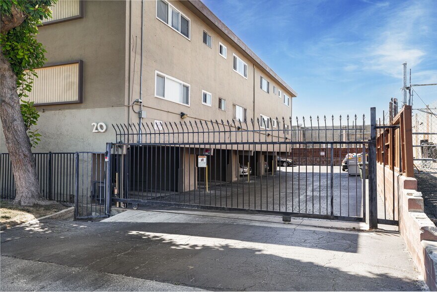 More Photos Of 20 E 16th St, Antioch Apartments For Sale