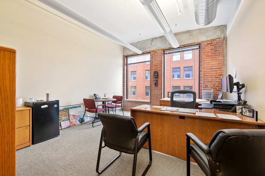 More Photos Of 2828-2840 Liberty Ave, Pittsburgh Office For Lease